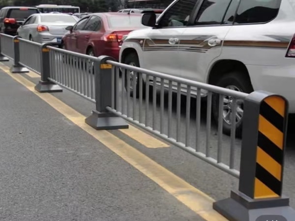 道路護(hù)欄